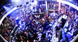 Θεσσαλονίκη by Night - Pieria Rent A Car